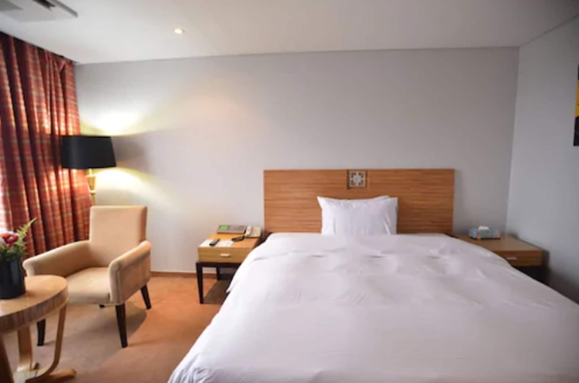 Philos Hotel Pohang Exterior photo