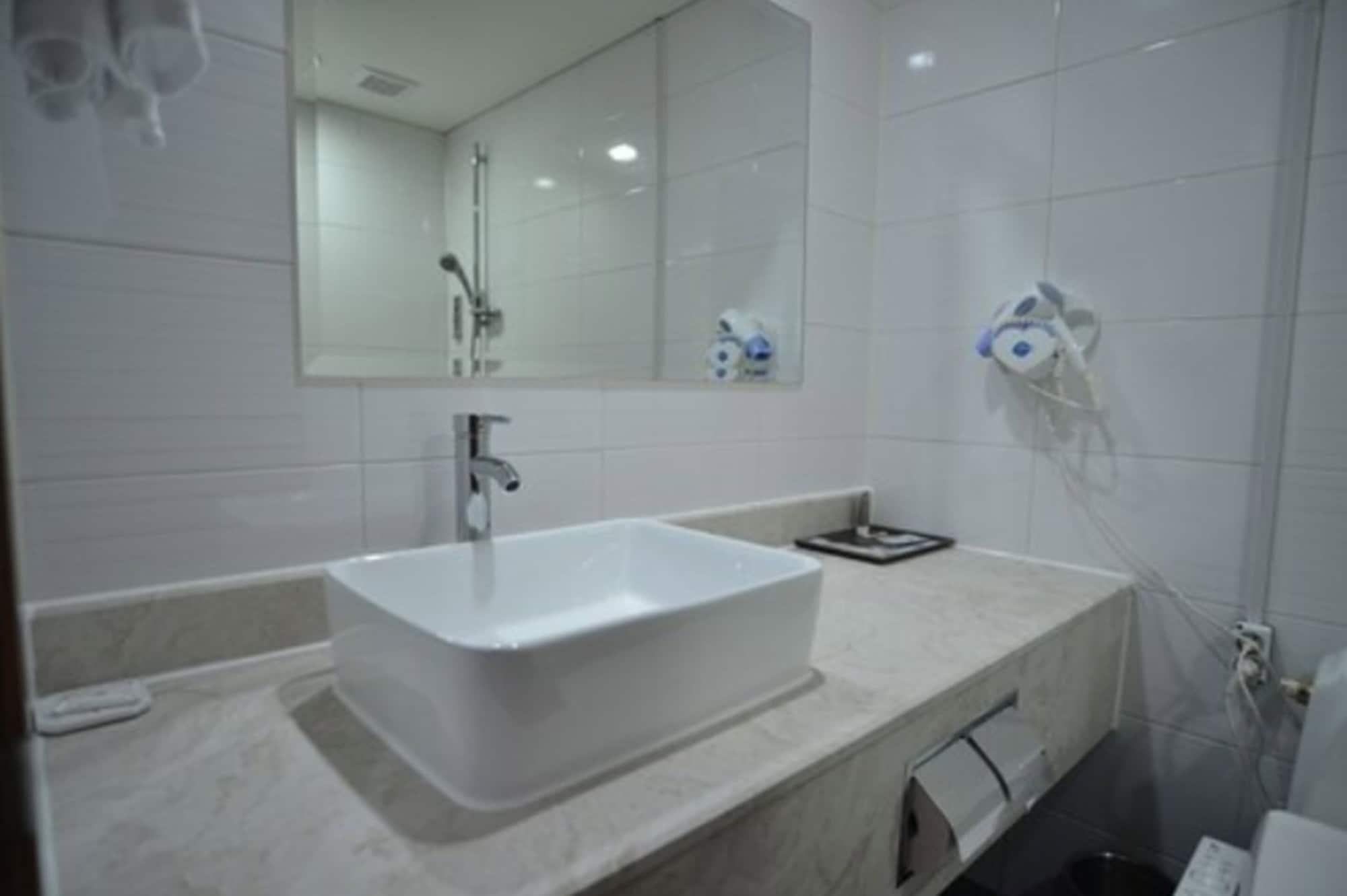 Philos Hotel Pohang Exterior photo
