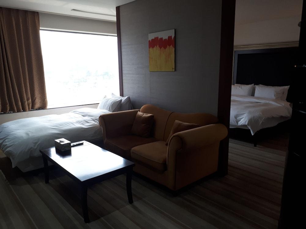 Philos Hotel Pohang Exterior photo