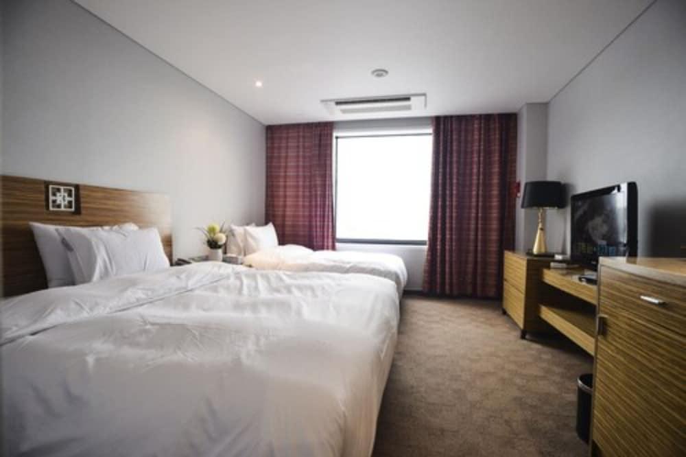 Philos Hotel Pohang Exterior photo