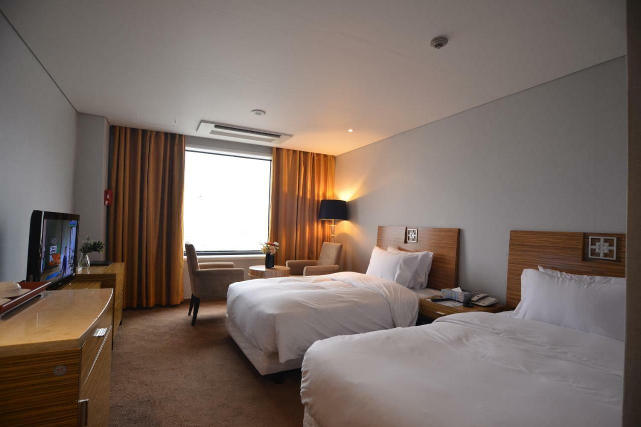 Philos Hotel Pohang Exterior photo